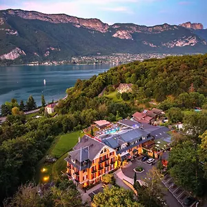 **** Hotel Les Trésoms Lake&spa Francia